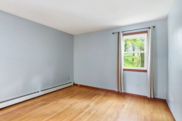 4 Edson Dr, Wilbraham, MA 01095