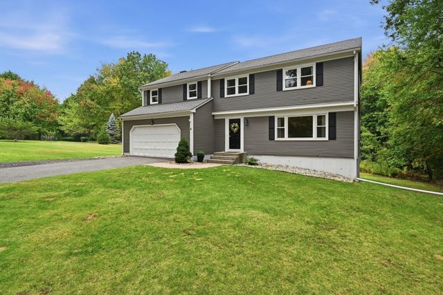 4 Edson Dr, Wilbraham, MA 01095