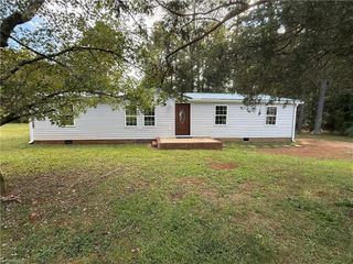175 McPherson Lane, Lexington, NC 27292
