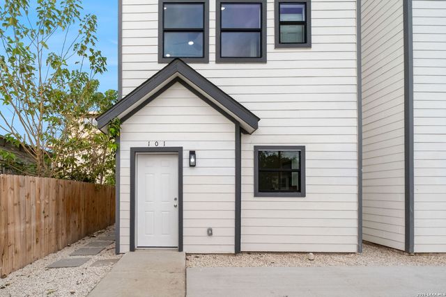 627 S Olive St, San Antonio, TX 78203