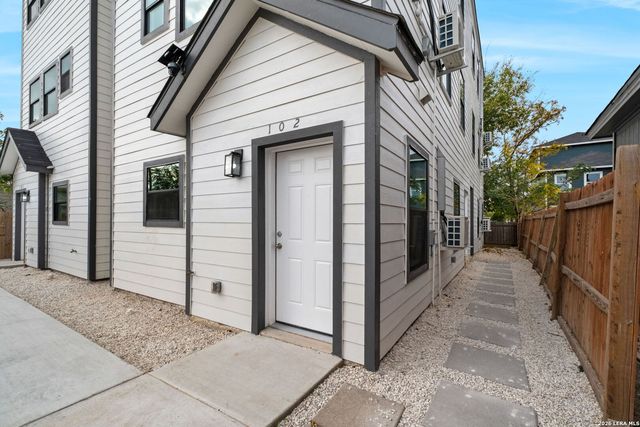 627 S Olive St, San Antonio, TX 78203