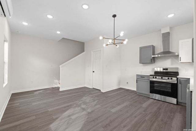 627 S Olive St, San Antonio, TX 78203