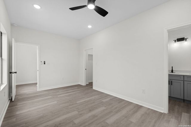 627 S Olive St, San Antonio, TX 78203