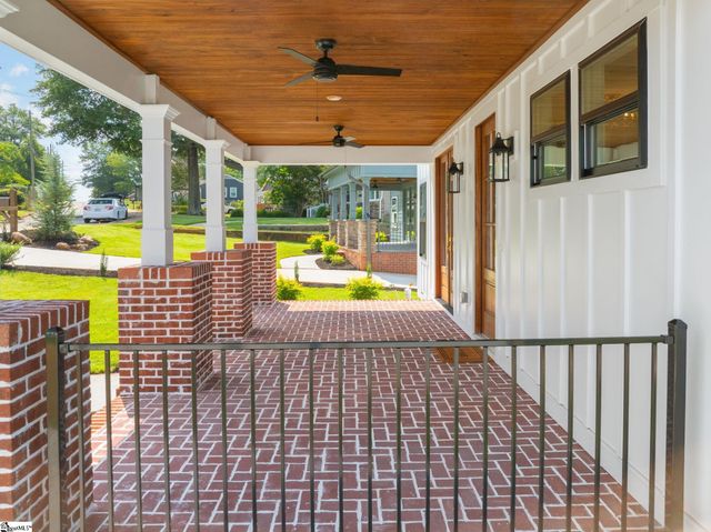 4A Maco Street, Greenville, SC 29607