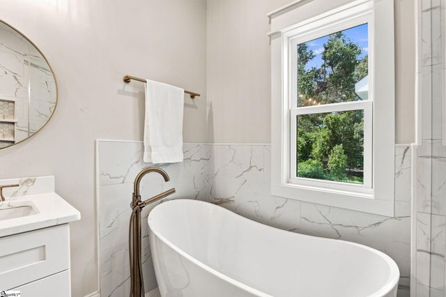 4A Maco Street, Greenville, SC 29607