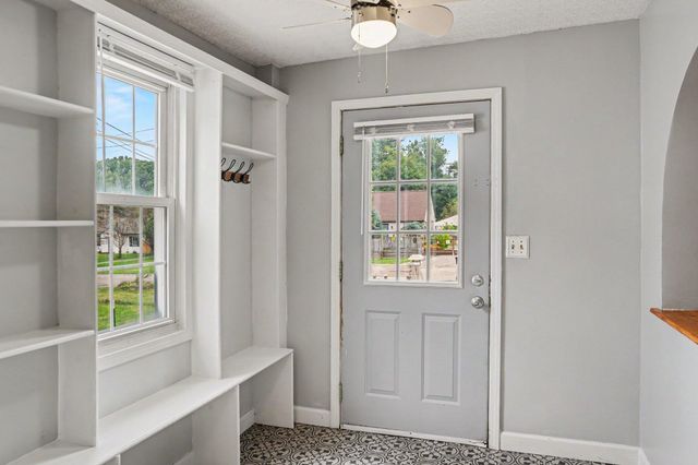 1528 Hamelink Drive, Portage City, MI 49002