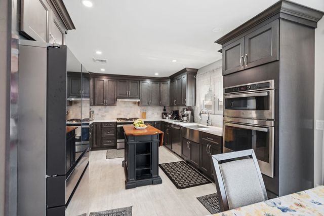 170 MOUNT PLEASANT AVE, Wallington, NJ 07057
