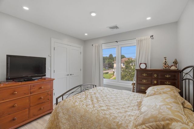 170 MOUNT PLEASANT AVE, Wallington, NJ 07057
