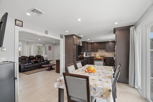 170 MOUNT PLEASANT AVE, Wallington, NJ 07057