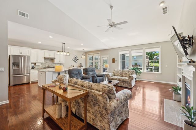 505 Cherry Blossom Way, Lebanon, TN 37087
