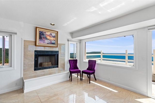 483 Maono Loop, Honolulu, HI 96821