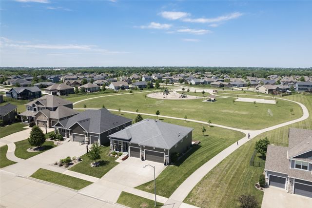 1618 NE Vicksburg Drive, Ankeny, IA 50021