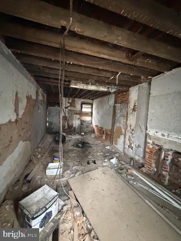 2145 N DARIEN ST, Philadelphia, PA 19122