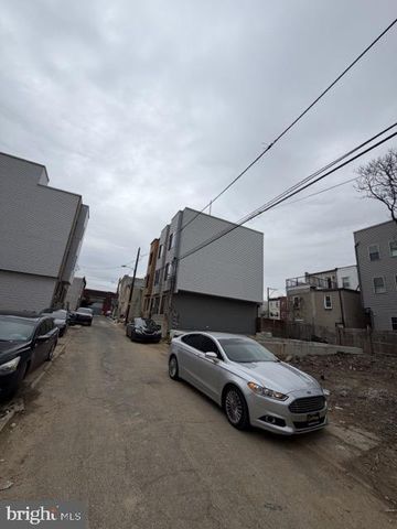 2145 N DARIEN ST, Philadelphia, PA 19122