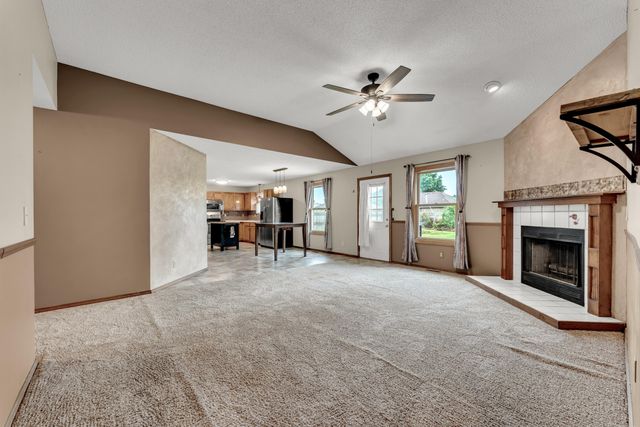 712 S Pinewood Lane, Nixa, MO 65714