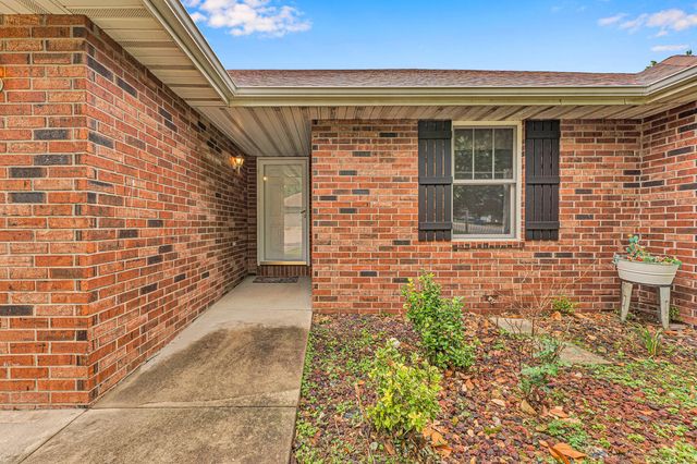 712 S Pinewood Lane, Nixa, MO 65714