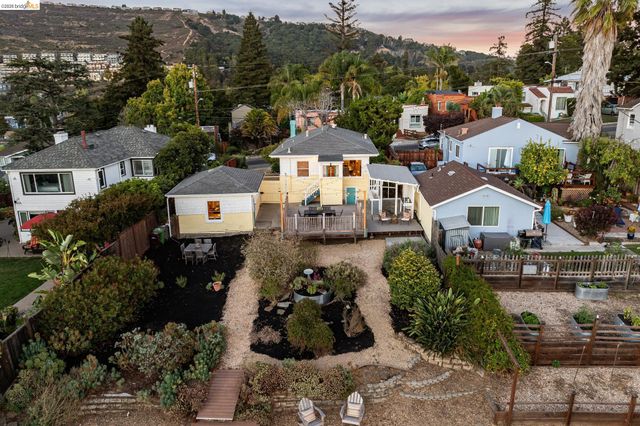 7201 Sunkist Dr, Oakland, CA 94605