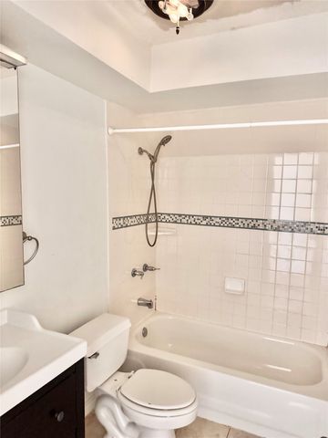 2006 Toulon Lane, Carrollton, TX 75007