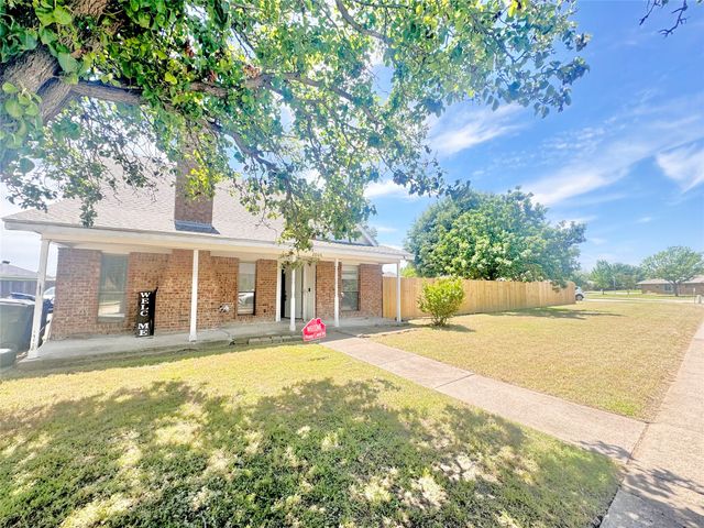 2006 Toulon Lane, Carrollton, TX 75007