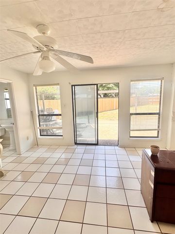 2006 Toulon Lane, Carrollton, TX 75007