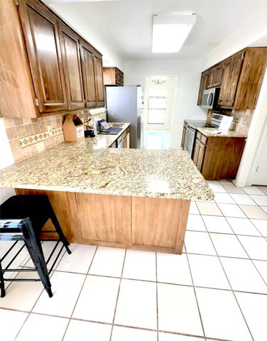 2006 Toulon Lane, Carrollton, TX 75007