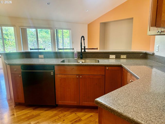 4797 CLOUDCROFT Ln, Florence, OR 97439