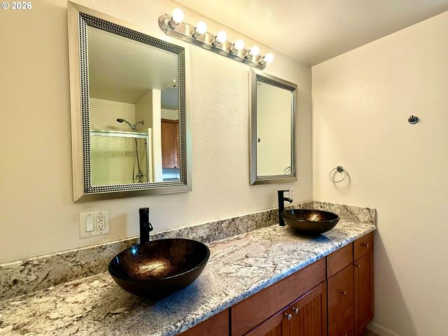 4797 CLOUDCROFT Ln, Florence, OR 97439