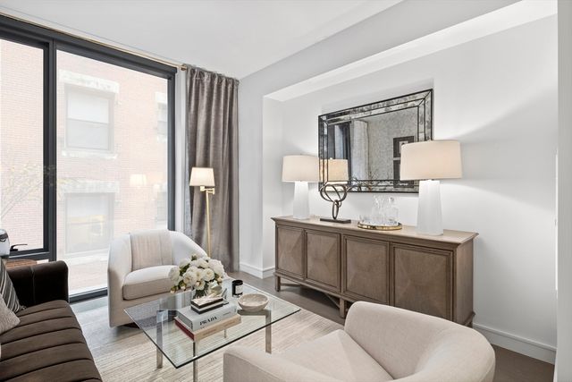 55 Lagrange St 1005, Boston, MA 02116