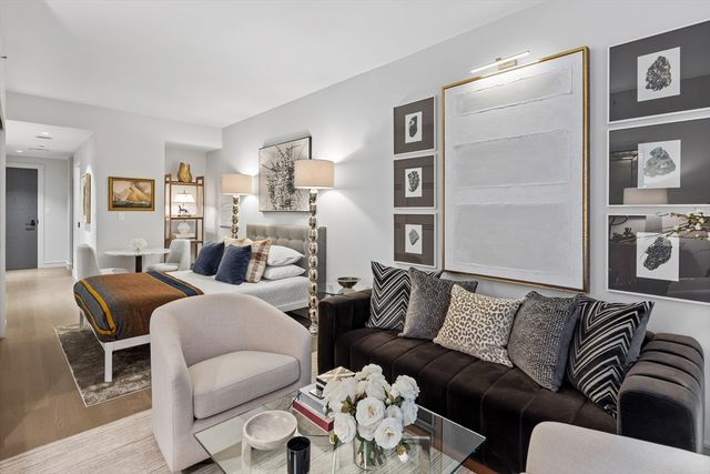 55 Lagrange St 1005, Boston, MA 02116