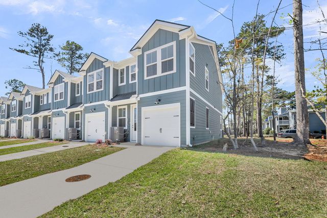 473 Martins Creek Boulevard, Summerville, SC 29485