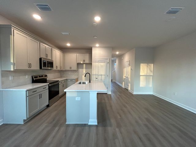 473 Martins Creek Boulevard, Summerville, SC 29485
