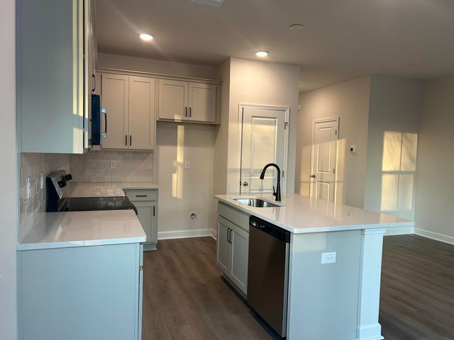 473 Martins Creek Boulevard, Summerville, SC 29485