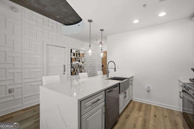 400 W Peachtree Street NW 705, Atlanta, GA 30308