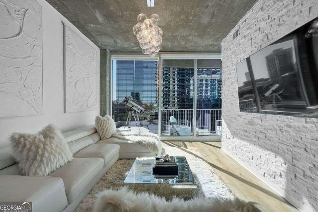 400 W Peachtree Street NW 705, Atlanta, GA 30308