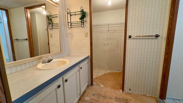 N11956 JUNGLE JIMS LANE, Silver Cliff, WI 54104