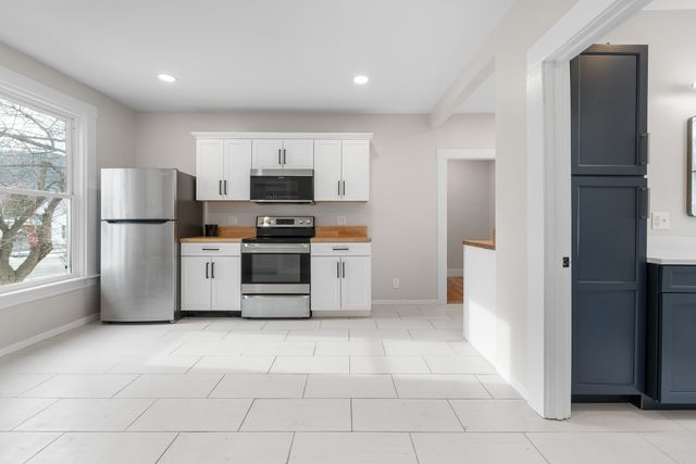 157 Summer Street, Hartford, VT 05001