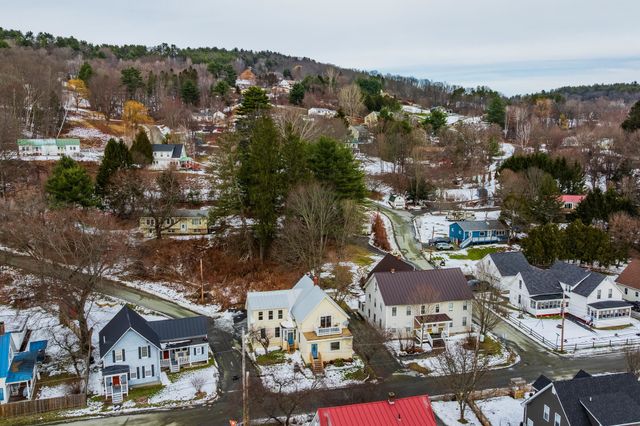 157 Summer Street, Hartford, VT 05001