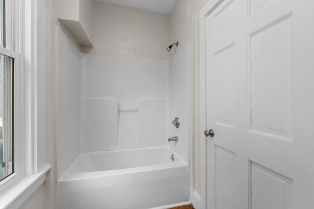 157 Summer Street, Hartford, VT 05001