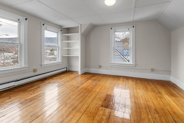 157 Summer Street, Hartford, VT 05001