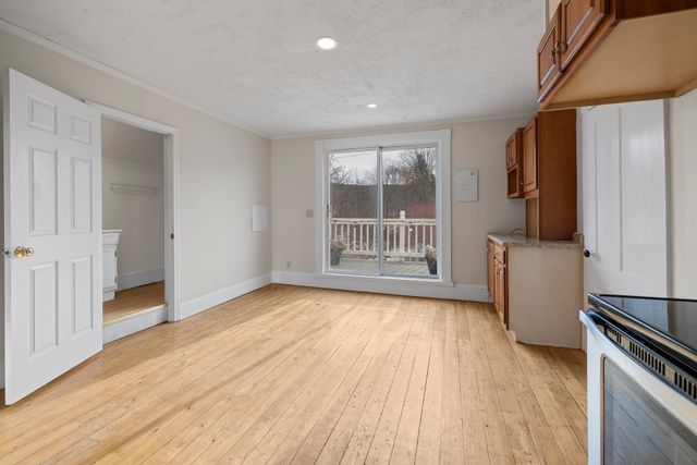 157 Summer Street, Hartford, VT 05001