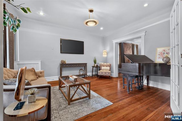 11 Stengel Avenue, Newark, NJ 07112