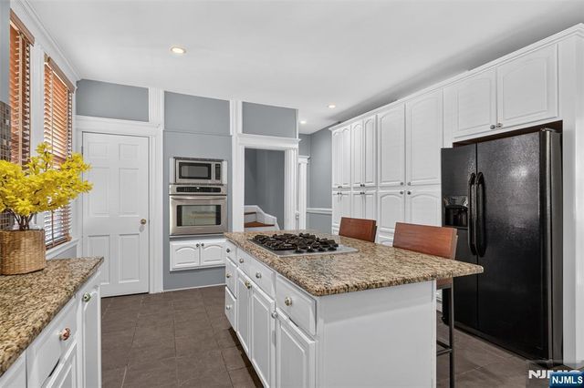 11 Stengel Avenue, Newark, NJ 07112