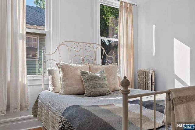11 Stengel Avenue, Newark, NJ 07112