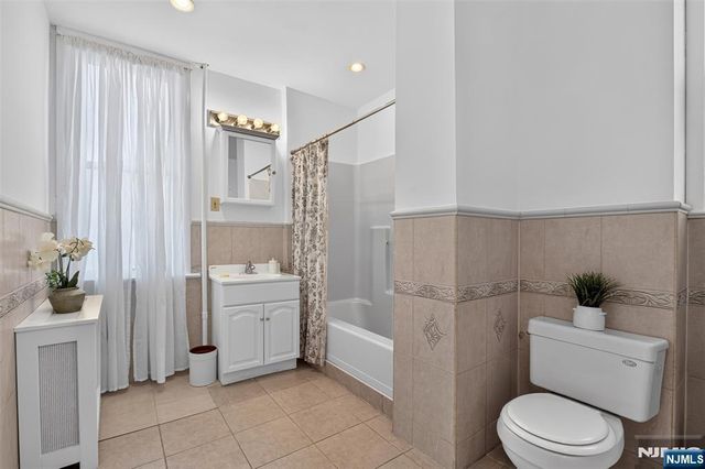 11 Stengel Avenue, Newark, NJ 07112
