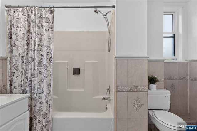 11 Stengel Avenue, Newark, NJ 07112