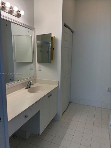 687 NW 42nd Ave, Plantation, FL 33317