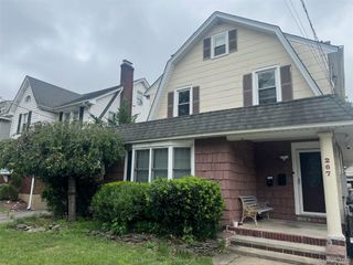 267 Plainfield Avenue 2F, Floral Park, NY 11001
