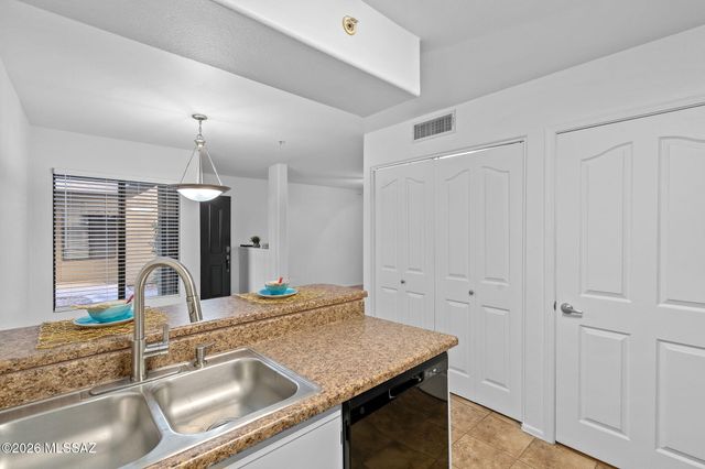 5751 N Kolb Rd Unit 33102, Tucson, AZ 85750