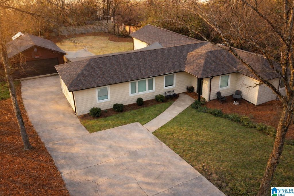 3444 BLUEBERRY LANE, Hoover, AL 35216