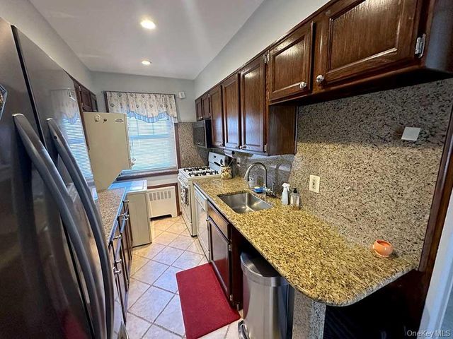 251-19 61st Avenue 19A, Little Neck, NY 11362